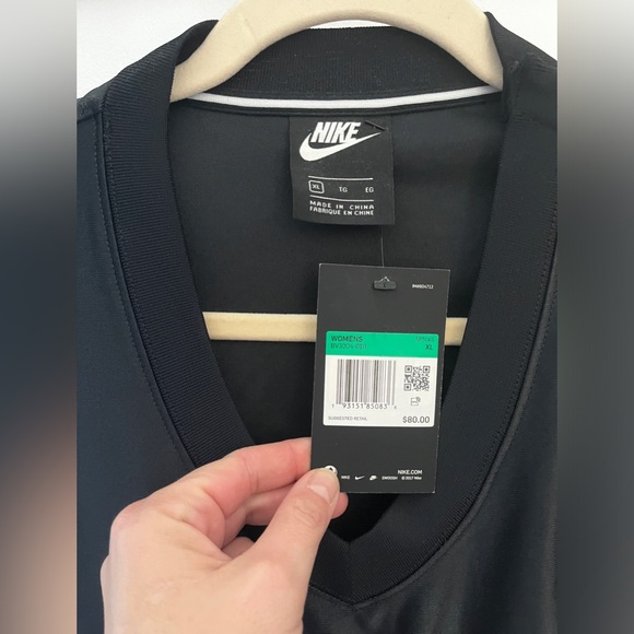 NWT XL NIKE Women’s Icon Clash Jumpsuit - Picture 3 of 5